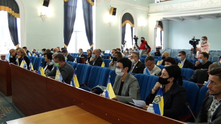 Під час 12-ї позачергової сесії Житомирської міської ради депутати обговорили 13 питань