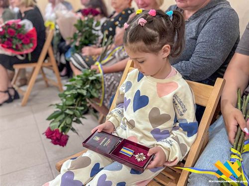 Рідні загиблих Героїв отримали державні та відомчі нагороди