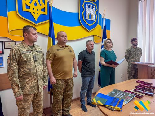 У Житомирі рідним військових, які віддали життя захищаючи Батьківщину, вручили державні нагороди