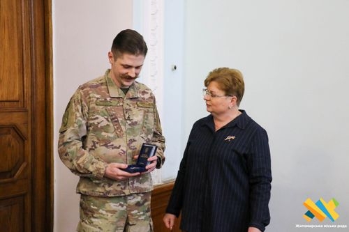 У Житомирі відзнакою «Мужність. Честь. Звитяга» нагородили Захара Маковського