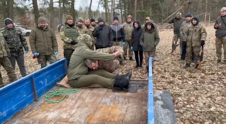 Добровольче формування територіальної громади «Житомир» пройшло навчання з домедичної підготовки (ВІДЕО)