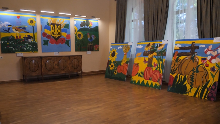 У Житомирському Домі культури відкрили виставку картин під назвою «Україна очима дітей» (ВІДЕО)