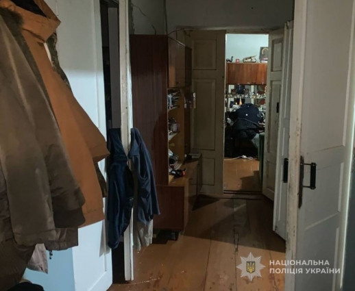 У Станишівській громаді батько поранив ножем сина, чоловік в лікарні