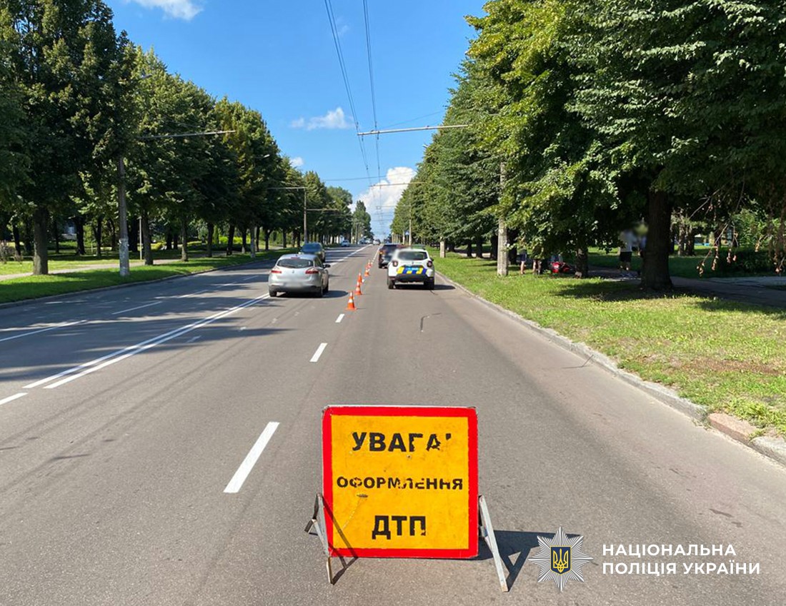 У Житомирі в ДТП травми отримали двоє мотоциклістів, чоловіки в лікарні