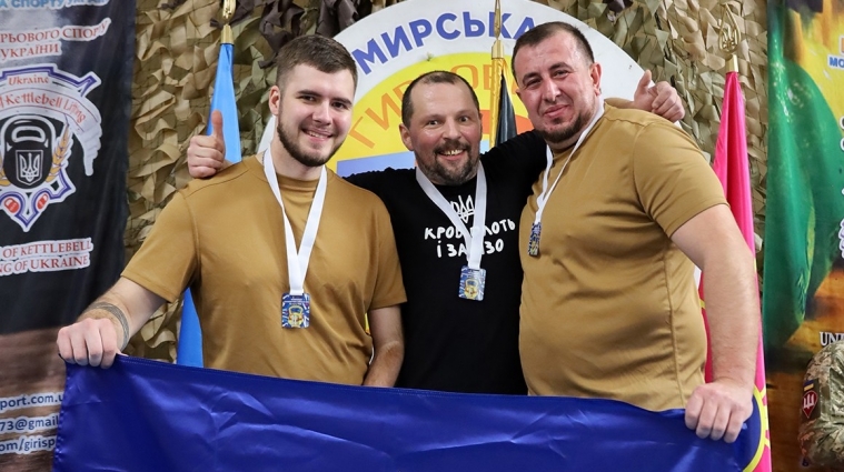 Сила незламних: ветерани з поліції здобули призові місця на чемпіонаті з гирьового спорту