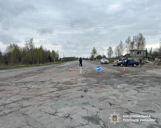 Поліцейські встановлюють обставини ДТП у Житомирському районі