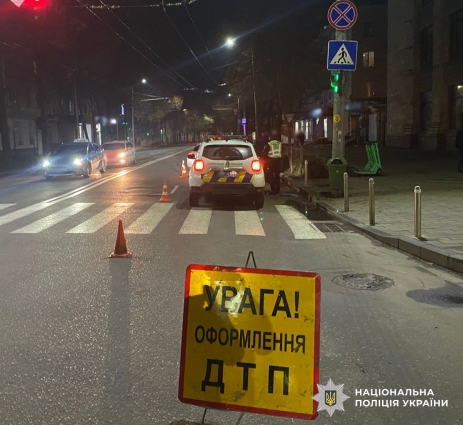 У Житомирі в ДТП постраждав водій самоката, чоловік в лікарні