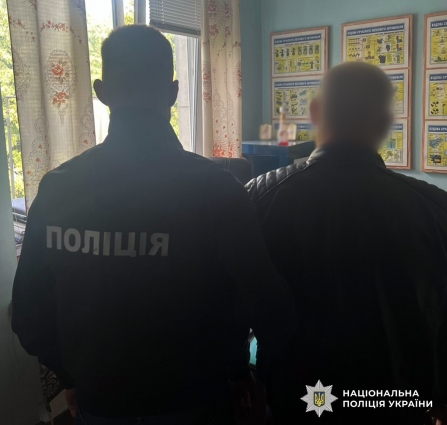 Директора автошколи в Коростені затримали на хабарі у 15 тисяч гривень за гарантоване складання іспиту