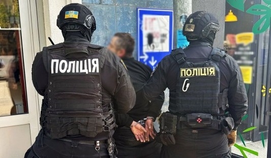 У Житомирі затримали 39-річного чоловіка, який збував наркотики та вибухівку