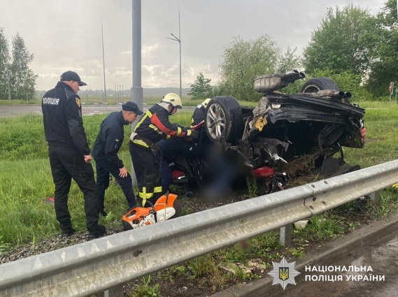 У Житомирському районі в ДТП загинула жінка, водійка та 17-річна дівчина в лікарні