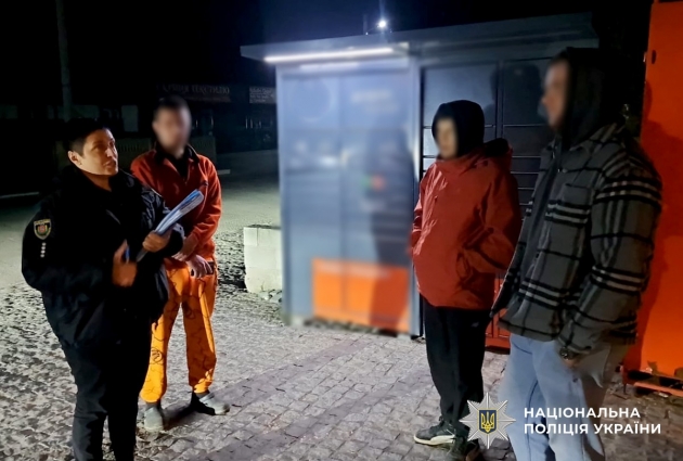 Доставка психотропів: у Житомирському районі поліцейські затримали неповнолітнього наркокур’єра з Одещини