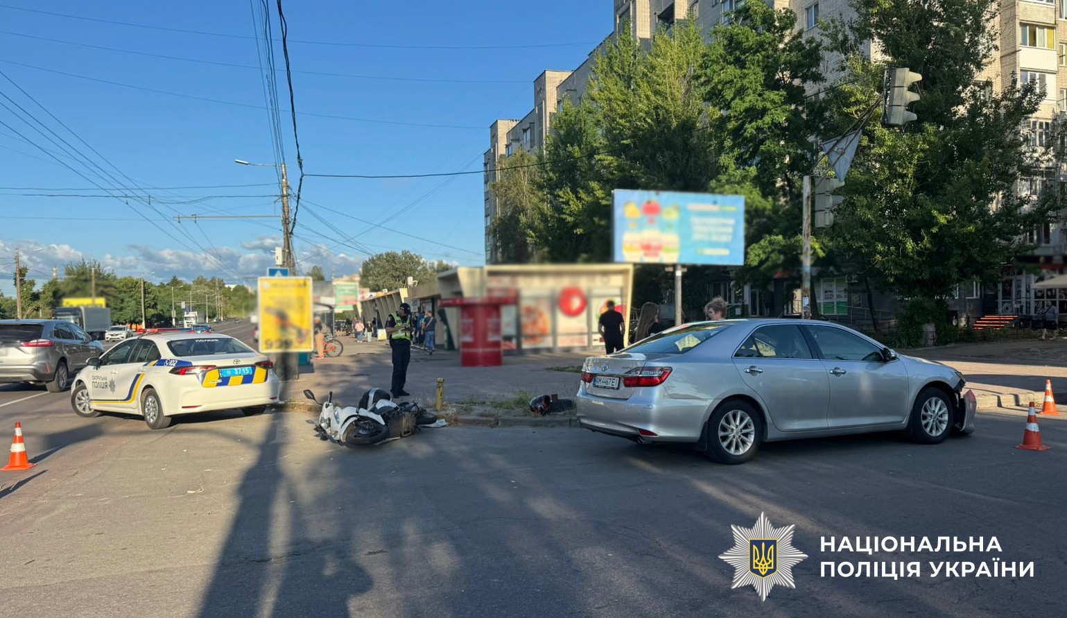 У Житомирі в ДТП травми отримав водій мотоцикла, чоловік в лікарні