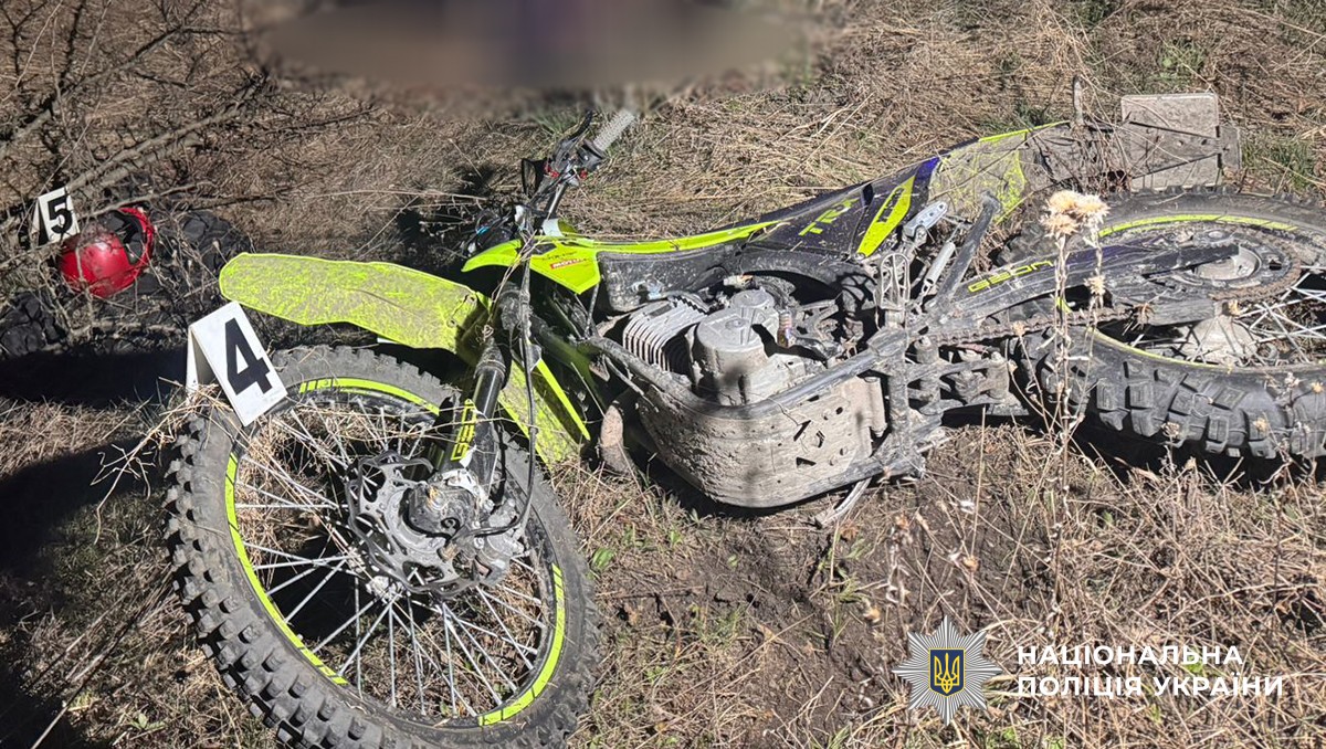 В Оліївській громаді в ДТП загинув 22-річний пасажир мотоцикла, а водій був напідпитку