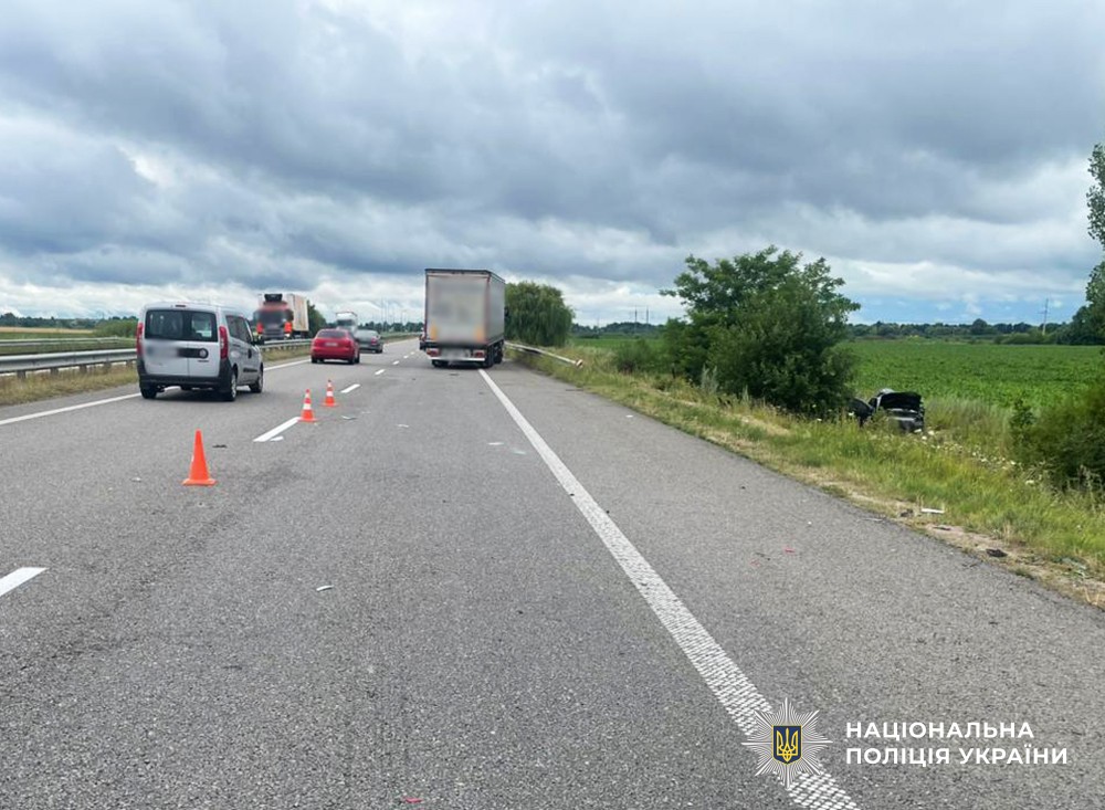 Поблизу Коростишева в ДТП загинув 62-річний водій легковика, його пасажирка – в реанімації