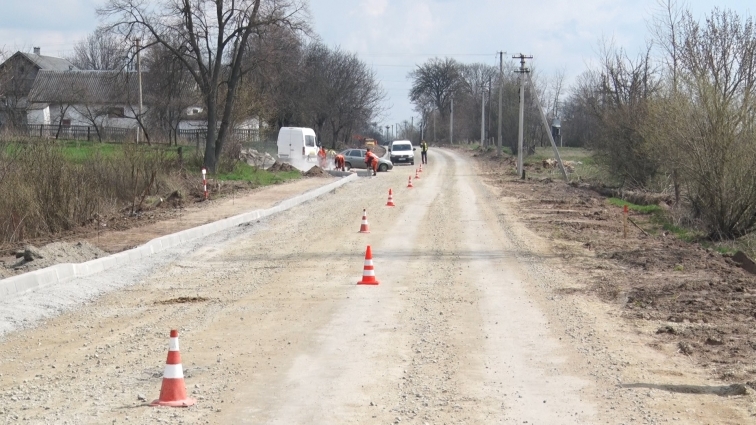 Голова облдержадміністрації відзвітував про реалізацію нових дорожніх об’єктів на Житомирщині
