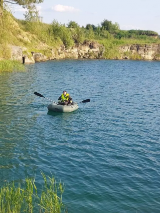 У Житомирському районі на водоймі врятували людину