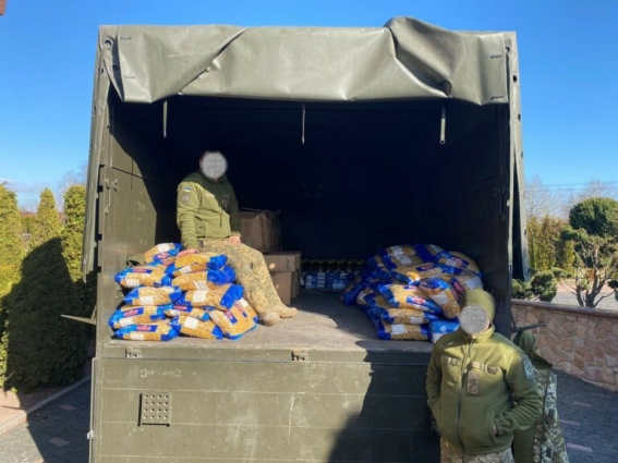 Прикордонники Житомирщини отримали від Польщі гуманітарну допомогу (ФОТО)