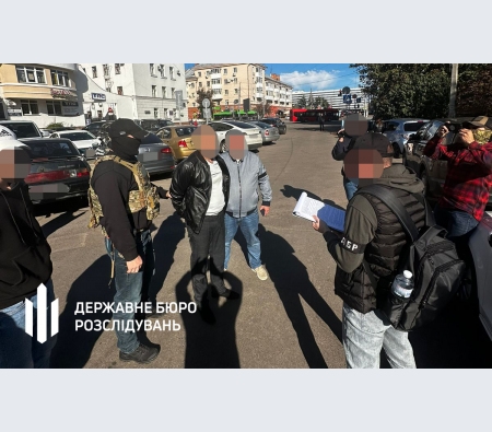За матеріалами ДБР судитимуть податківця з Житомирщини, який вимагав хабарі у власника мережі АЗС