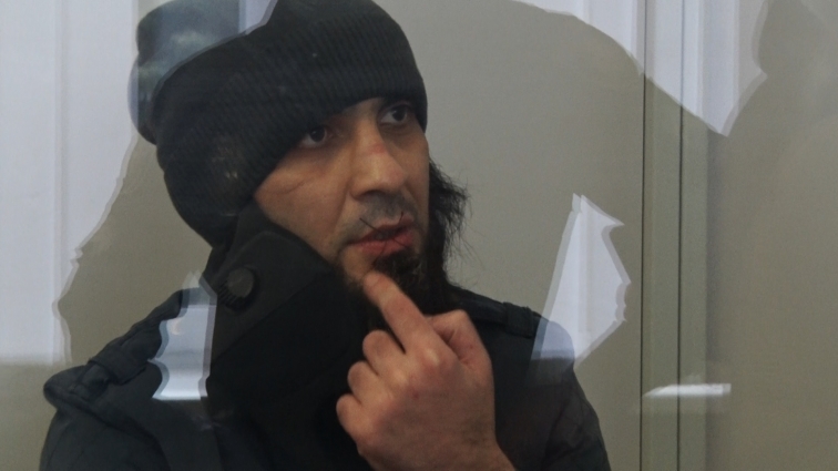 Іноземець, якого судять у Житомирі, зашив собі рот у знак протесту