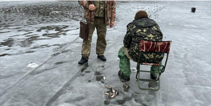 У Звягельському районі екоінспектори склали три адмінпротоколи на порушників правил рибальства