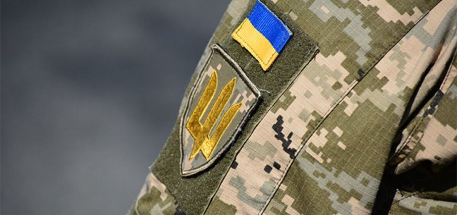 Військовослужбовці, які добровільно повернуться на службу до 1 січня 2025 року, будуть знову отримувати всі виплати з моменту поновлення на військовій службі